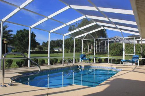 John's place in the sun four bedroom with private pool - image 2