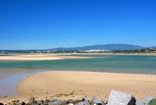 Ria Alvor Luxurious GolfView Villa - image 2