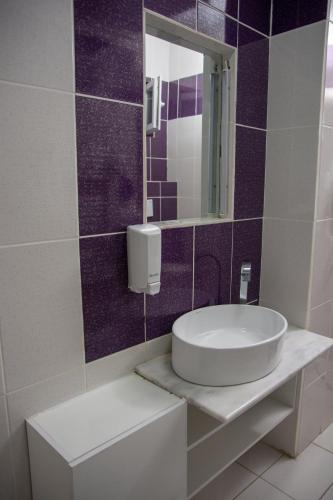 Iris Boutique - image 3