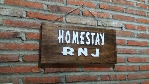 R & J Homestay
