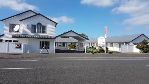 Blake Court Motel - Accommodation - Whangamata