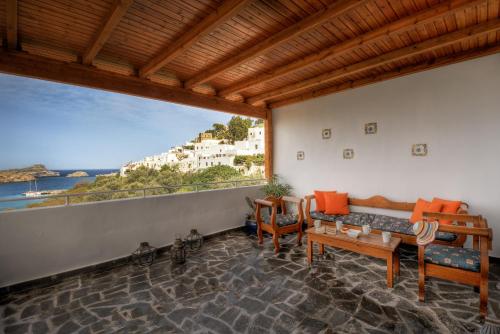 Thea Villas and Suite - image 10