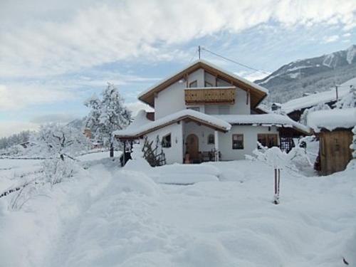 B&B Arzl im Pitztal - Apart Auszeit - Bed and Breakfast Arzl im Pitztal