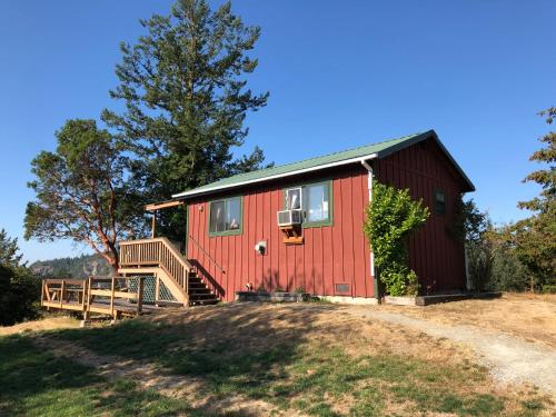 Deer Harbor View Cottages