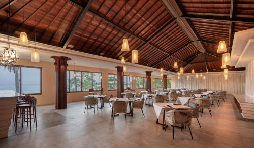 Restaurant, Sundancer Suites Lombok in Sekotong