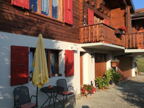 La Bergerie - chalet Alice in Choex, Schweiz