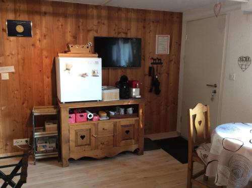 La Bergerie - chalet Alice in Choex, Schweiz