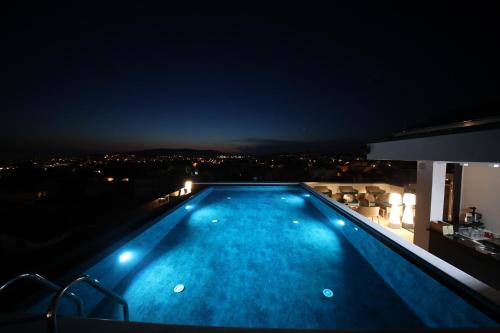 Peldbaseins, Hotel Scala d'Oro in Vodiče