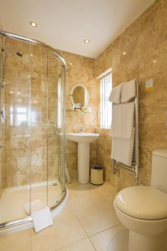 Autumn House - image 14