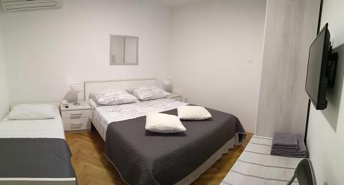 Rooms Ive 1
