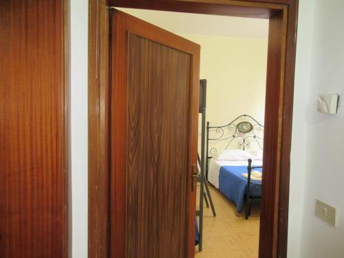 Train Station Apartment '5'