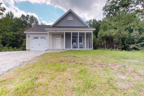 Brown Moose Acres - image 7