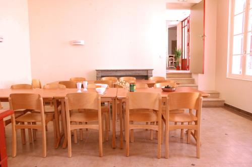 Cozinha, AuxR Etape La Maison du Randonneur in Auxerre