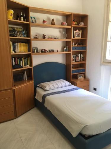 1 twin bed