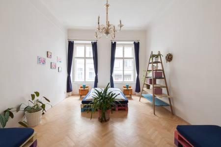 Original city-center apartment