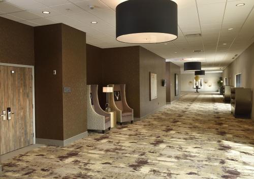 Stoney Creek Hotel Tulsa - Broken Arrow - image 13