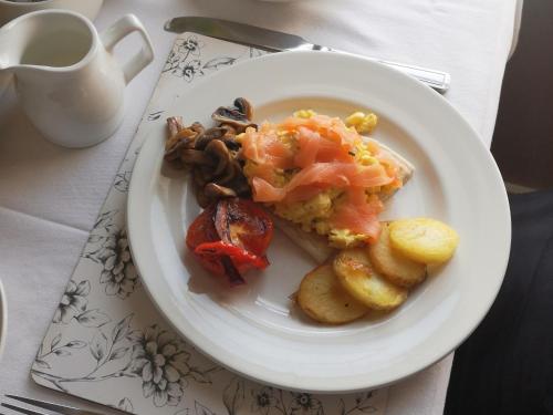 Dunagree Bed & Breakfast - image 3