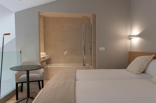 MH Apartments Central Madrid - image 4