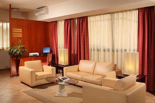 Hotel Cassia - image 8