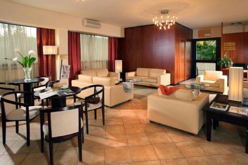 大廳, 加西亞酒店 (Hotel Cassia) in 伊索拉法爾內塞