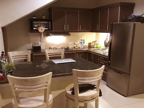 Three-Bedroom Villa image 10