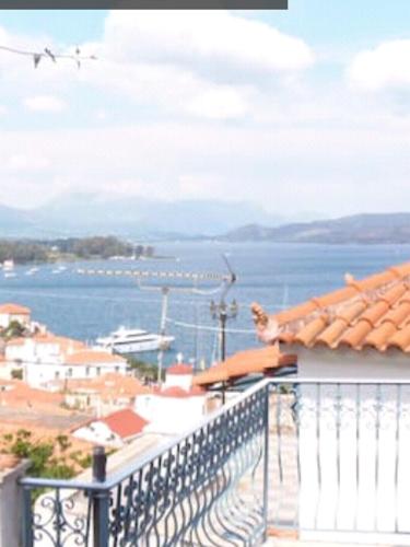 Sea view house on Poros - Accommodation