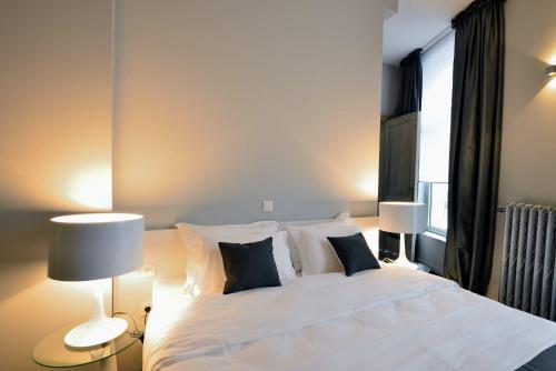 Hotel Retro Room Type - Deluxe Double Room