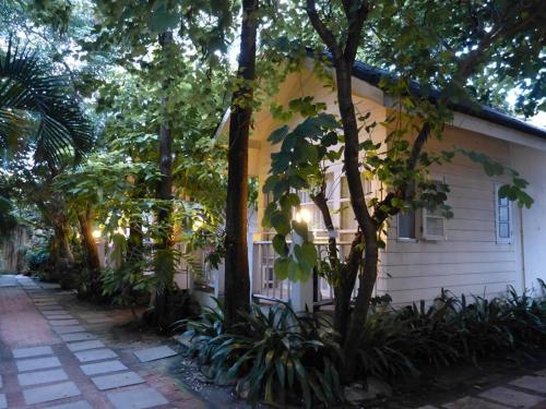 Reera Resort Room Type - Twin Room with Garden View