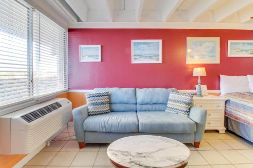 Fontainebleau Terrace