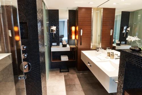 Steigenberger Airport Hotel Frankfurt - image 11