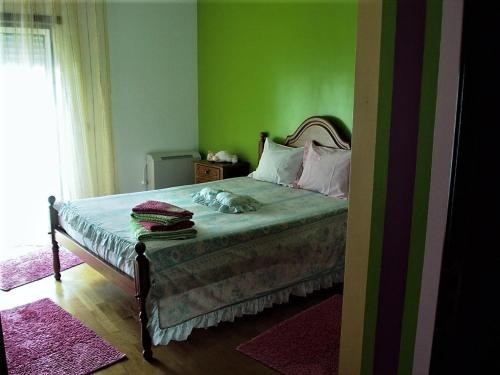  Edificio Saul Fanha in Nazaré