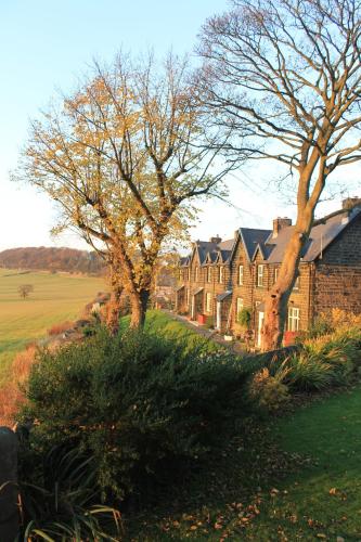 Wortley Cottage Guest House - image 4