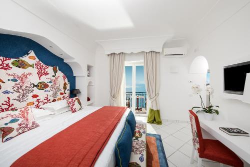 โรงแรมออนดา แวร์เด (Hotel Onda Verde) in ปราอีอาโน่