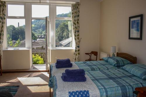 Hill Song Studio Apartment With A View, , West Yorkshire