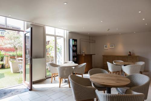 Bonobo Apartments - image 10