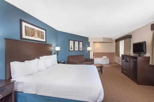 AmericInn by Wyndham Mankato Event Center