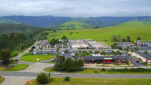 San Simeon Lodge