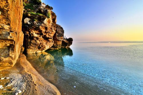 Mylopotamos Beach House