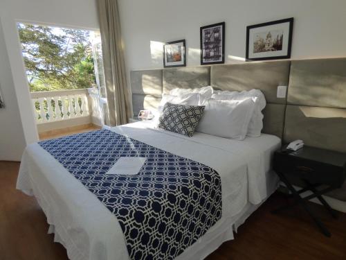 1 queen bed, 1 twin bed