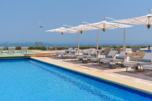 Grand Miramar All Luxury Suites & Residences - image 4