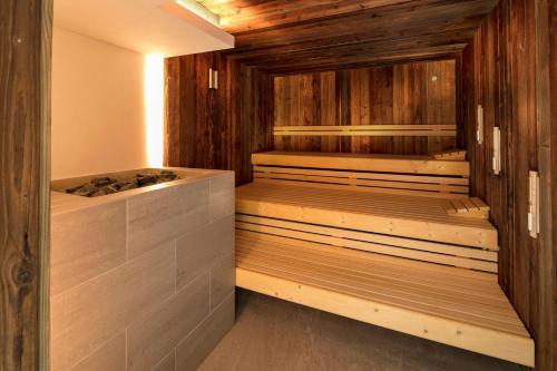 Family Quadruple Room with Spa Access
