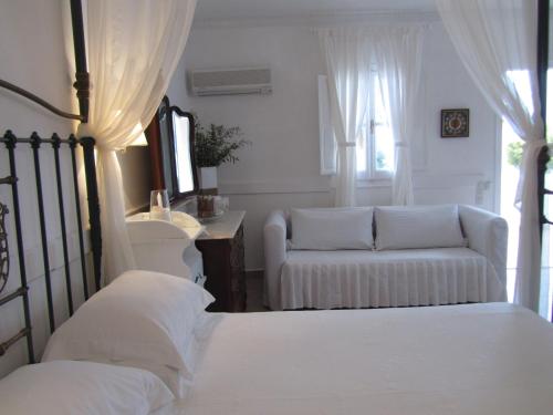 Porto Scoutari Romantic Hotel