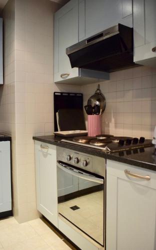 Modern and stylish apartment by Grand Canal - image 14