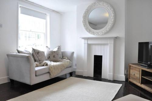 Elegant 1 Bedroom Apartment In Clapham Manor