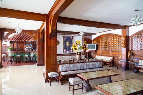 Restaurant, Hotel Casa del Sol near Jardín Botánico