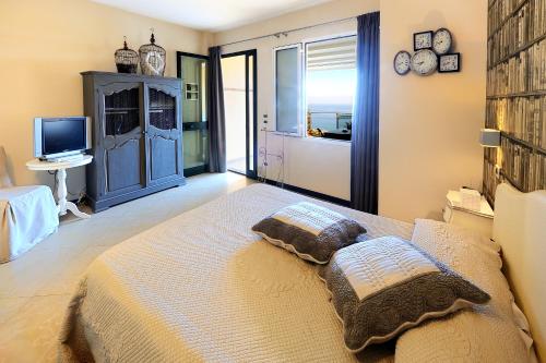 Superior Studio (2 Adults) with Sea View