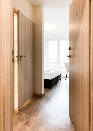 Double Room image 3