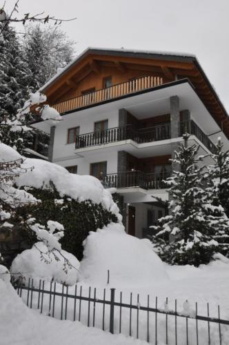  Casa Herin, Ferienwohnung in Valtournenche