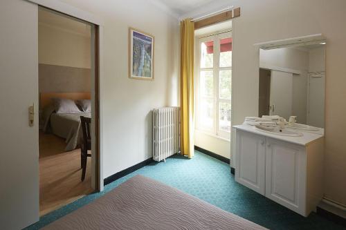 Hôtel Le Foch - image 2