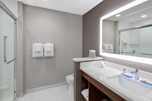 Holiday Inn Express & Suites Lubbock Central - Univ Area, an IHG Hotel in Lubbock, USA